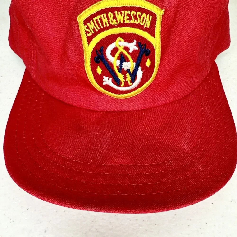 Vintage Smith &‎ Wesson Red Adjustable Snapback Hat Old Logo Patch